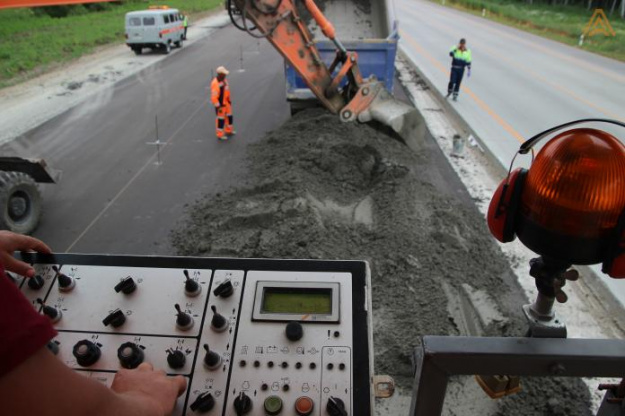 Компания ОАО «Новосибирскавтодор» построит 3,5 километра бетонной дороги до конца месяца