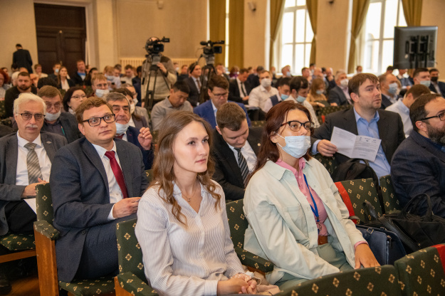 В Москве прошла первая международная научно-практическая конференция «Строительство качественных и безопасных дорог с применением цементобетона и минеральных вяжущих»